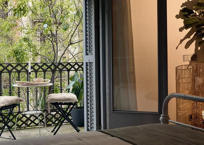 Erawan - One Bedroom In Eixample Daire